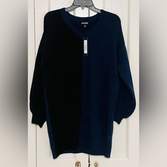 Steve Madden Color blocked Sweater Dress - Picture 2 of 4